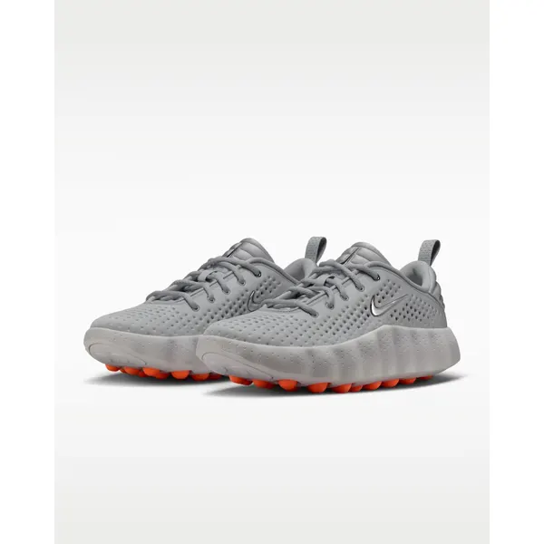 Nike Mind 002 Men's Pregame Shoes